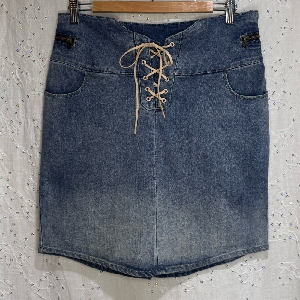 VENUS Lace Up Pencil Fit Denim Mini Skirt High-Waisted Size 6 (30”) Like New